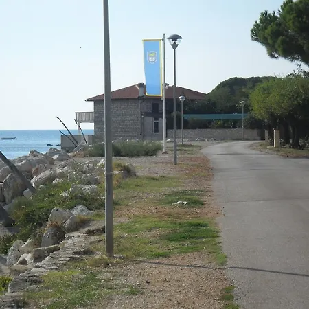 Gostinjska kuća Marija & 4*