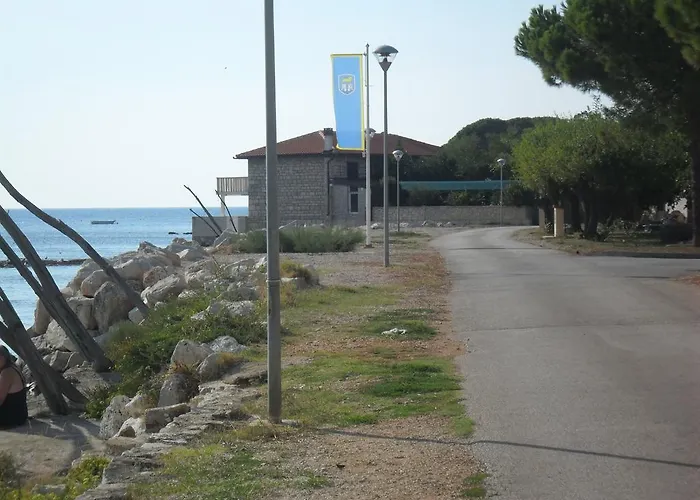 Gostinjska kuća Marija & 4*