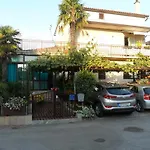 Marija & 4*