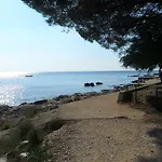 Marija & 4*